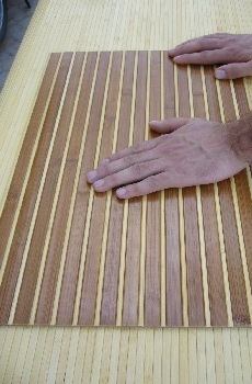 Przyklejony materiał bambusowy